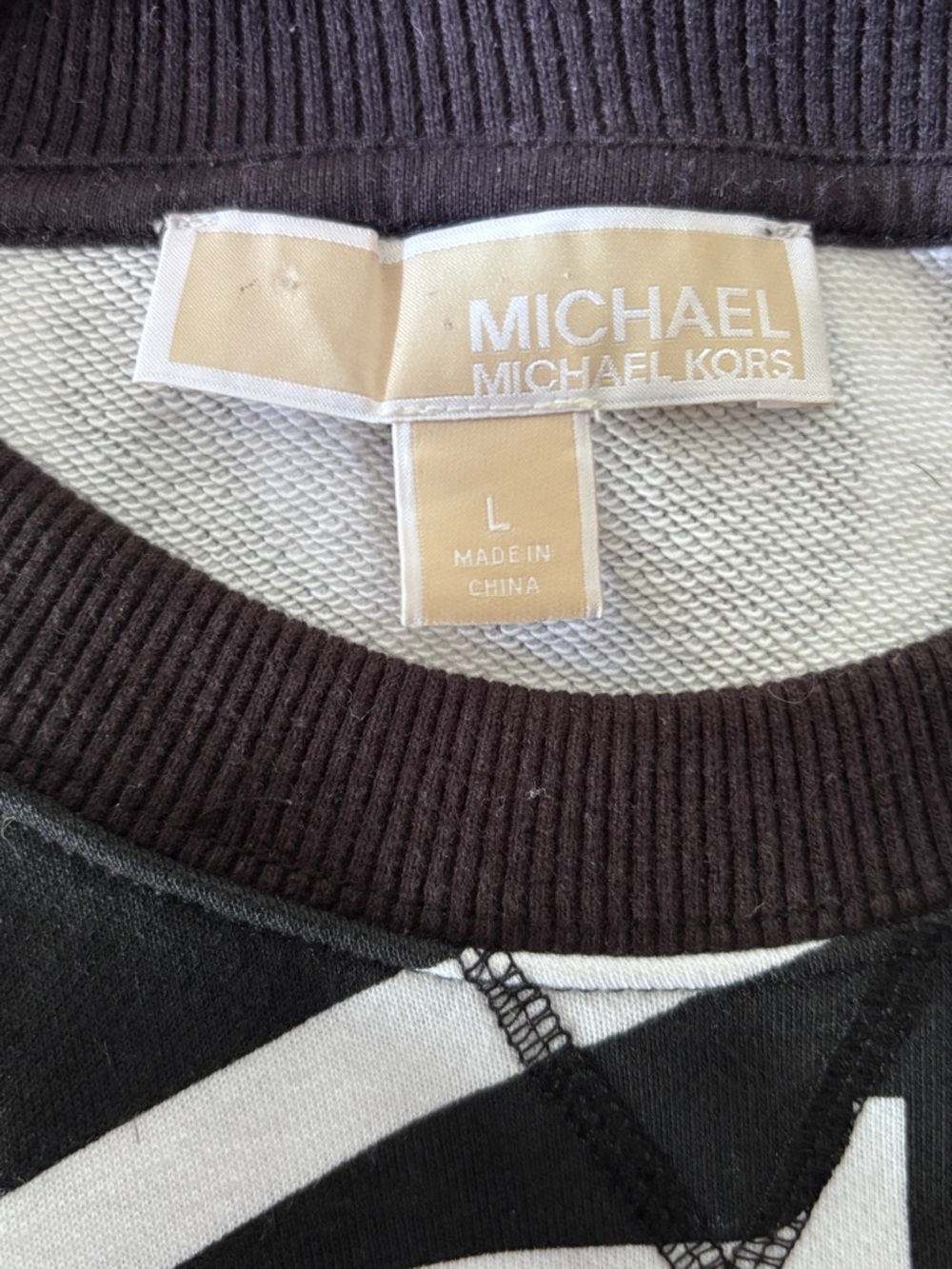 Michael Kors Women’s Newsprint Crewneck Sweatshirt in Large - Picture 5 of 6